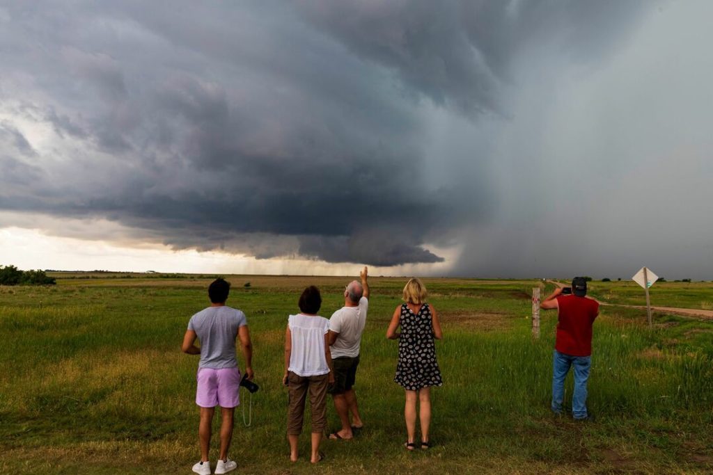 Storm Chasing Vacation Tours Gallery