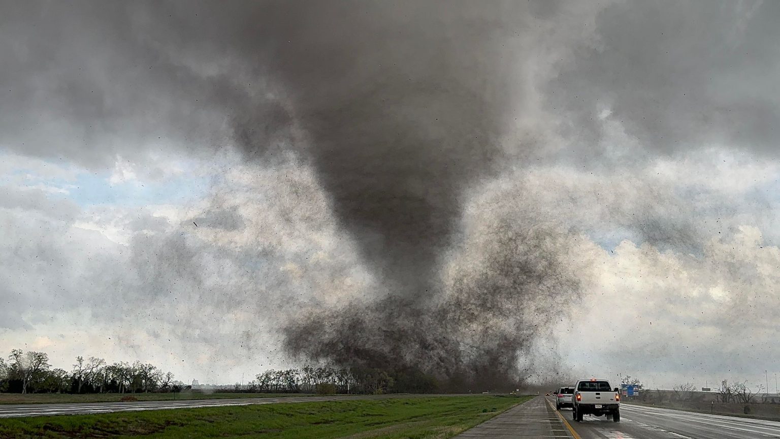Live Storm Chasers Extreme Storm Chasing